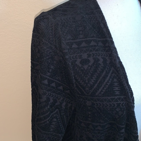 Torrid geo flock Jersey Hilo cardigan - Picture 2 of 6